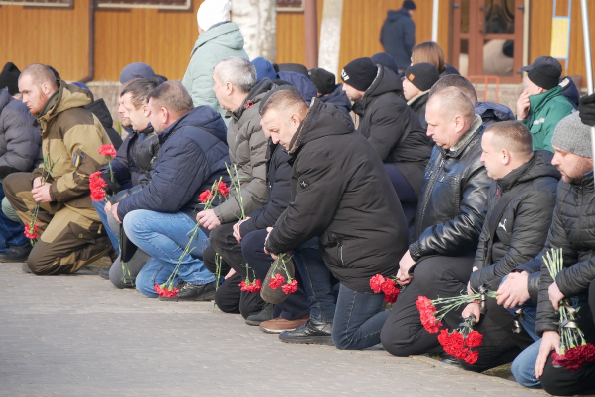 У Покрові 30 січня провели в останню путь загиблого Героя - загинув Віталій Кулябко (фото)