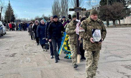 16 лютого у Нікополі провели в останню путь загиблого Героя (фото)