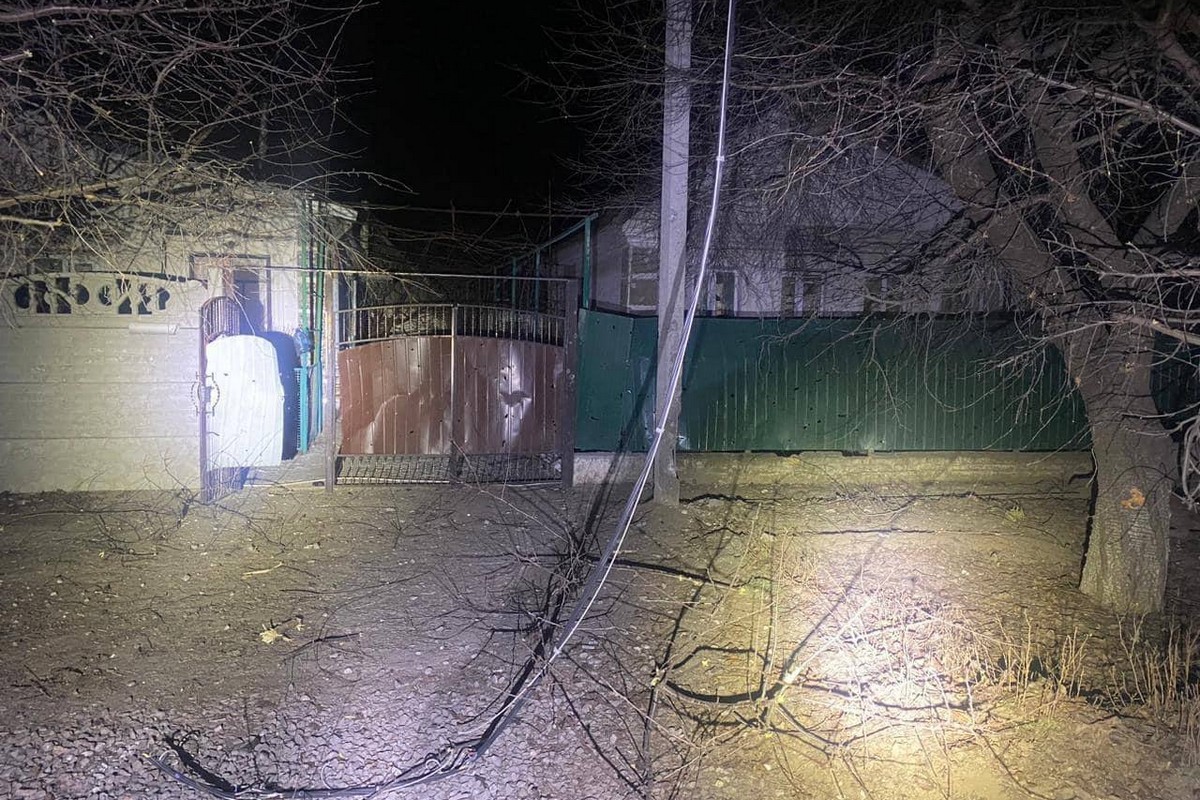 Смертельний обстріл Нікополя: армія рф вдарила по житловому кварталу