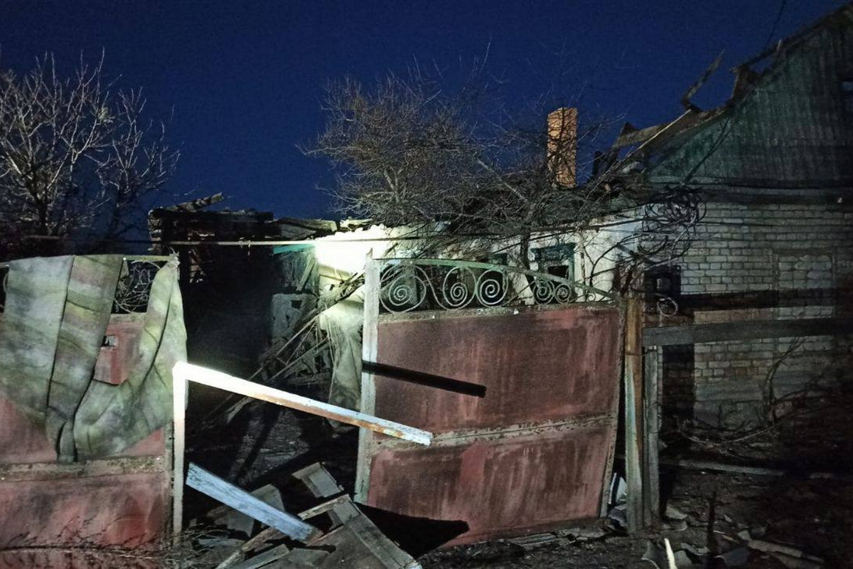 1 загибла, 7 поранених, великі руйнування і пожежа – наслідки ракетної атаки на Дніпропетровщині