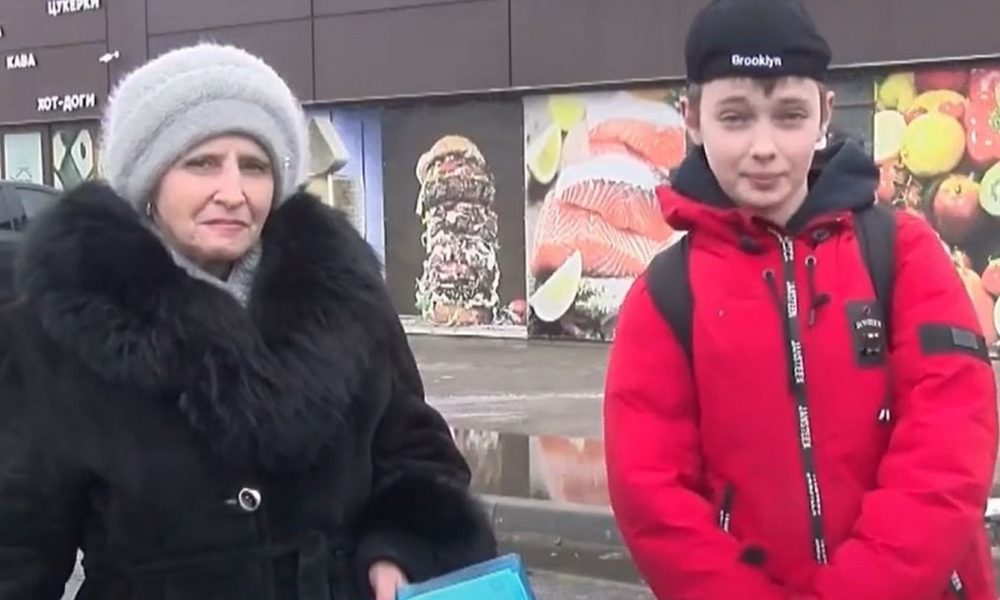 63-річна бабуся з Нікополя самотужки поїхала в росію, аби врятувати онука, чия мама померла