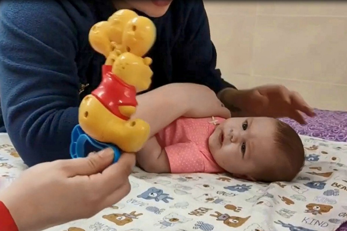 У Нікопольській дитячій лікарні безкоштовно надають консультації з догляду за малятами (відео)