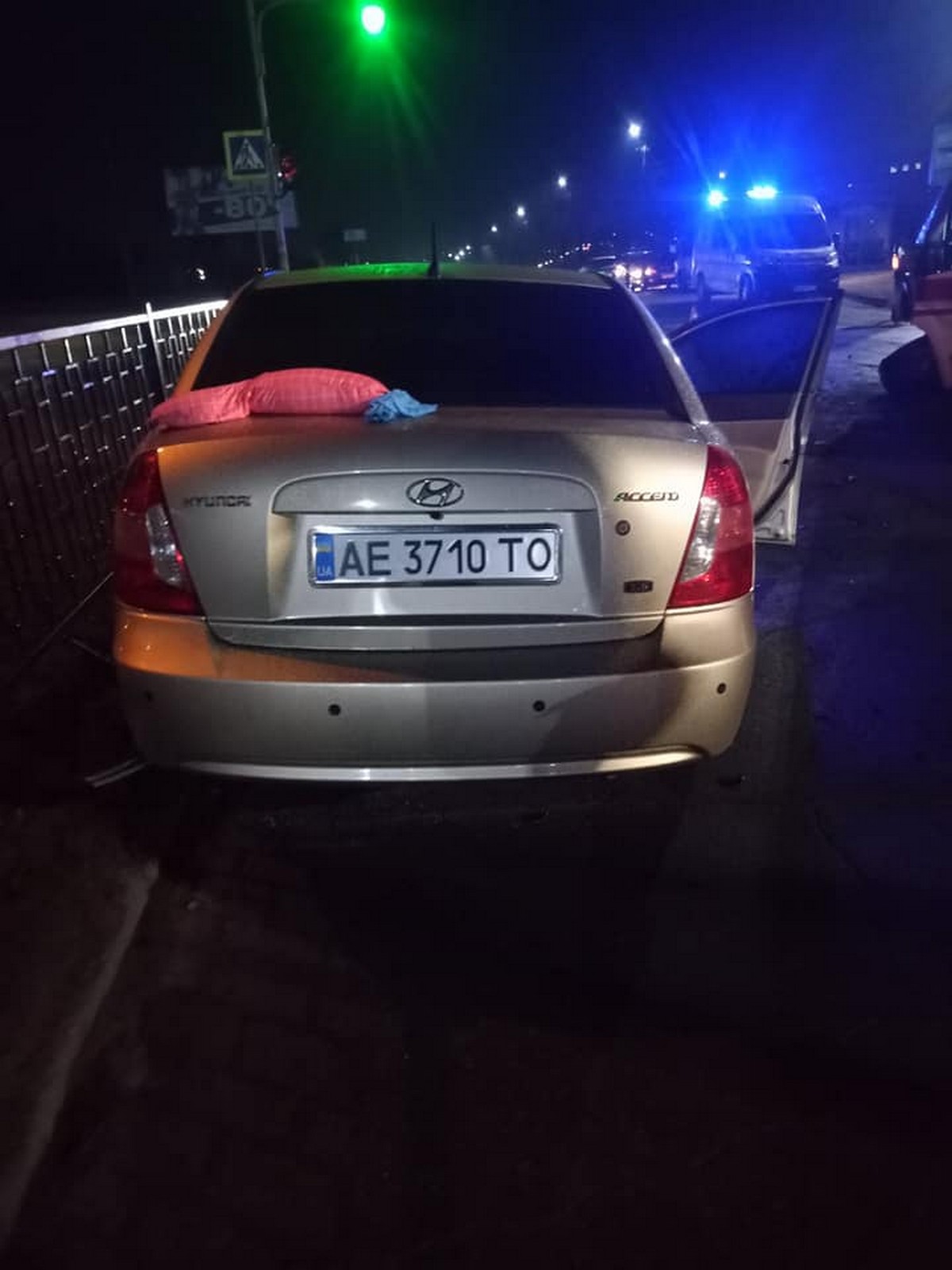 На Дніпропетровщині п’яний 32-річний водій протаранив швидку: уся бригада отримала травми