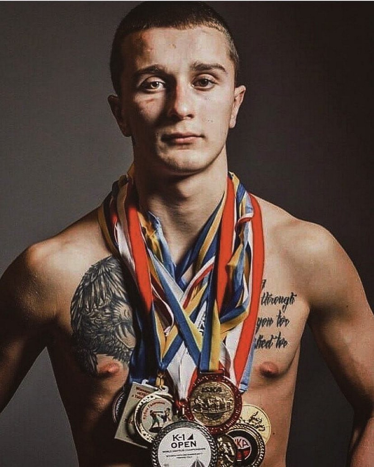 «Всі загинули, а він, поранений, виповз» - у Дніпрі врятували 21-річного спортсмена-Захисника