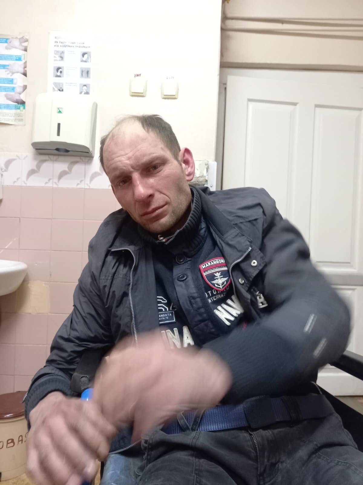 «Лежало тіло, нікого не чіпало»: на Дніпропетровщині «хворий» накинувся на медиків швидкої