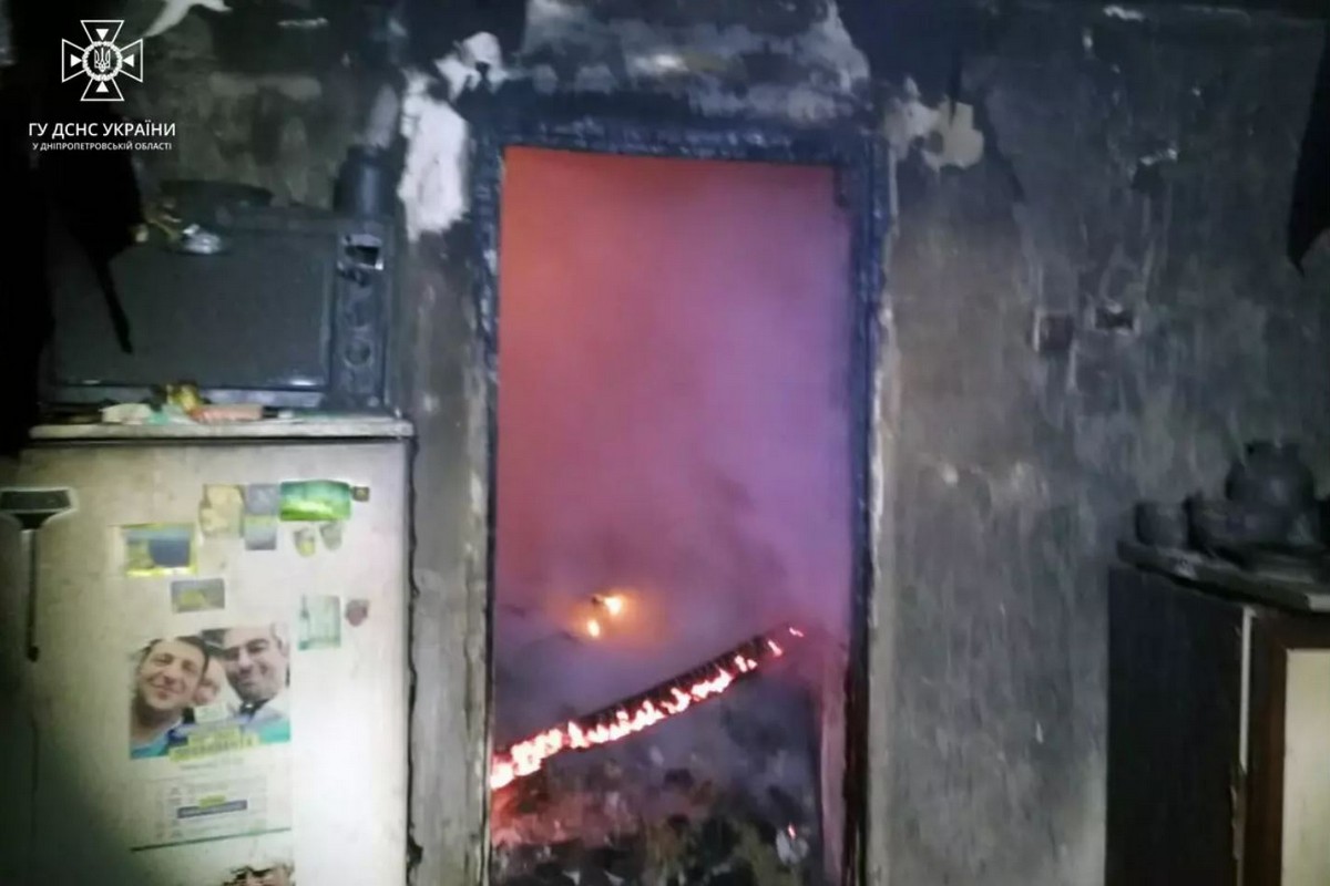 На Нікопольщині 6 березня згорів житловий будинок (фото)