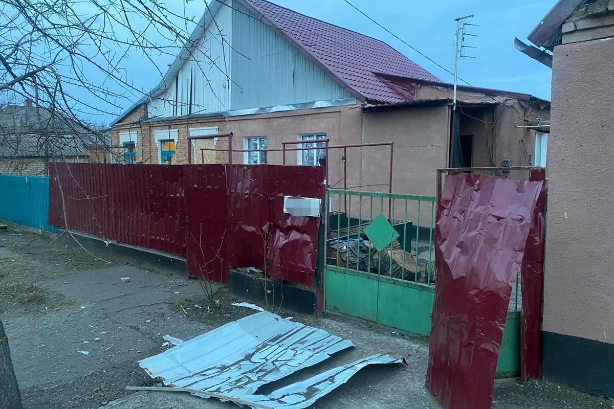 6 поранених, 24 понівечених будинки: у ДніпроОВА показали наслідки обстрілу Нікополя