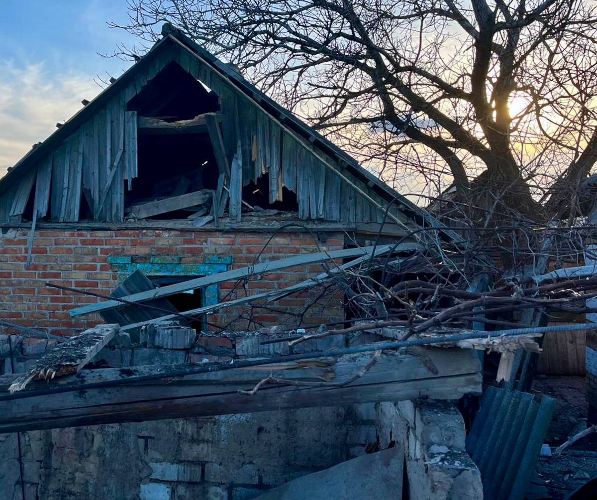 Ворог атакував Нікополь і Марганець безпілотниками 27 березня: є поранений і руйнування