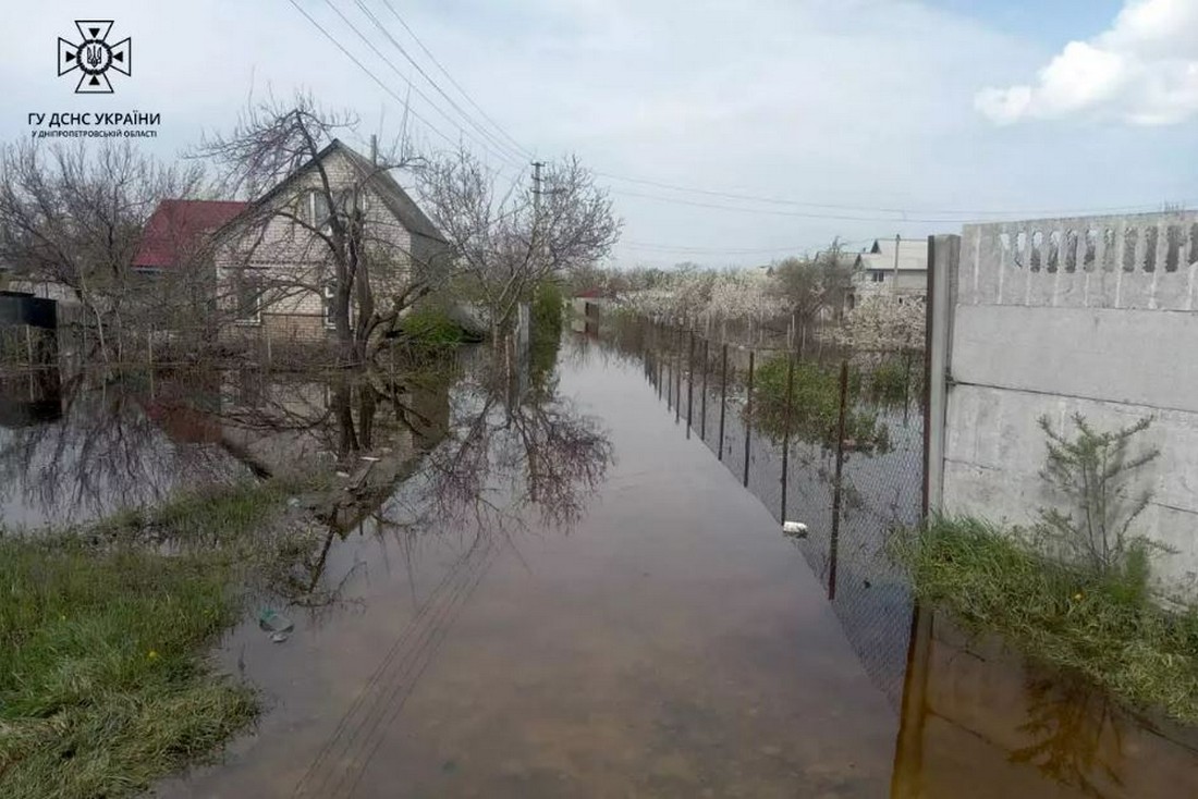 На Дніпропетровщині продовжують усувати наслідки підтоплення (фото)