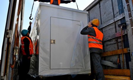 Нікополь отримав три потужних генератори від благодійного фонду