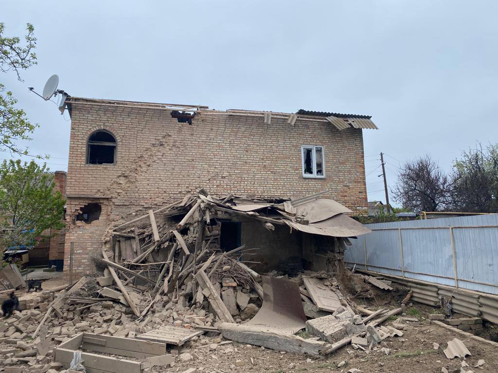 У Нікополі внаслідок обстрілу загинув чоловік, ще двоє людей поранено