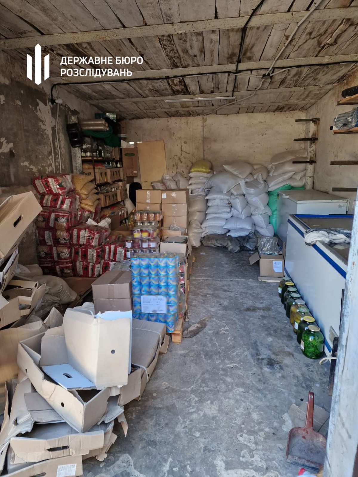 Масштабне розкрадання продуктів для військових на Дніпропетровщині: знайдено ще один склад