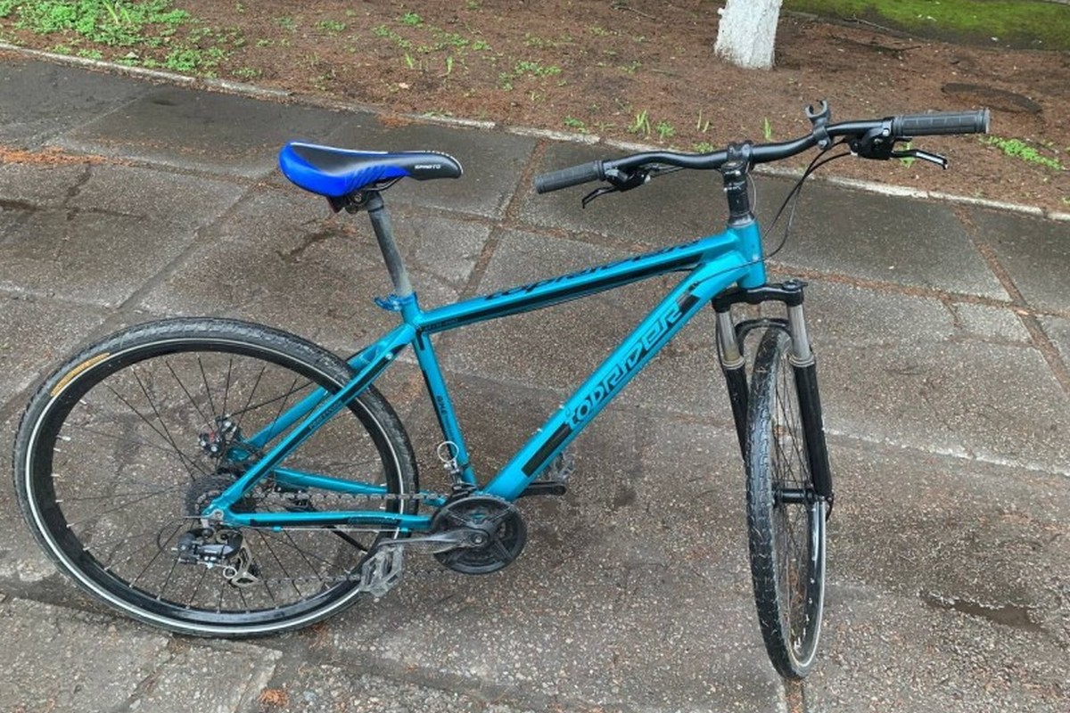 У Покрові 27-річний чоловік поцупив велосипед біля лікарні