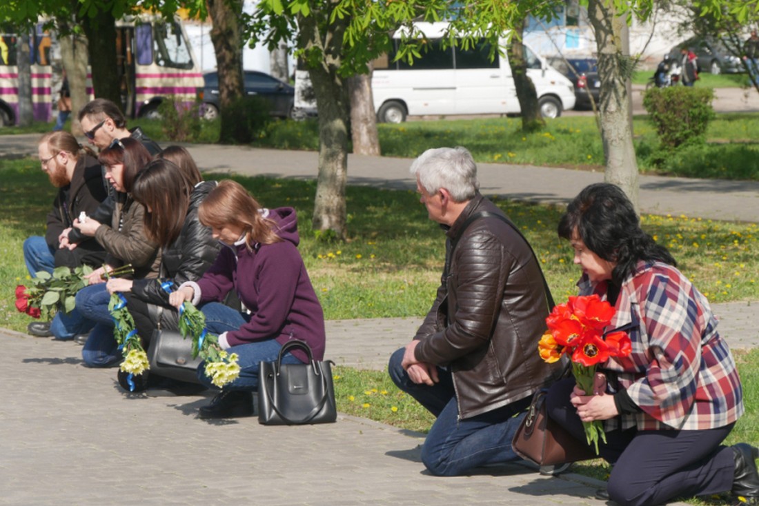 У Покрові провели в останню путь полеглого Героя (фото)