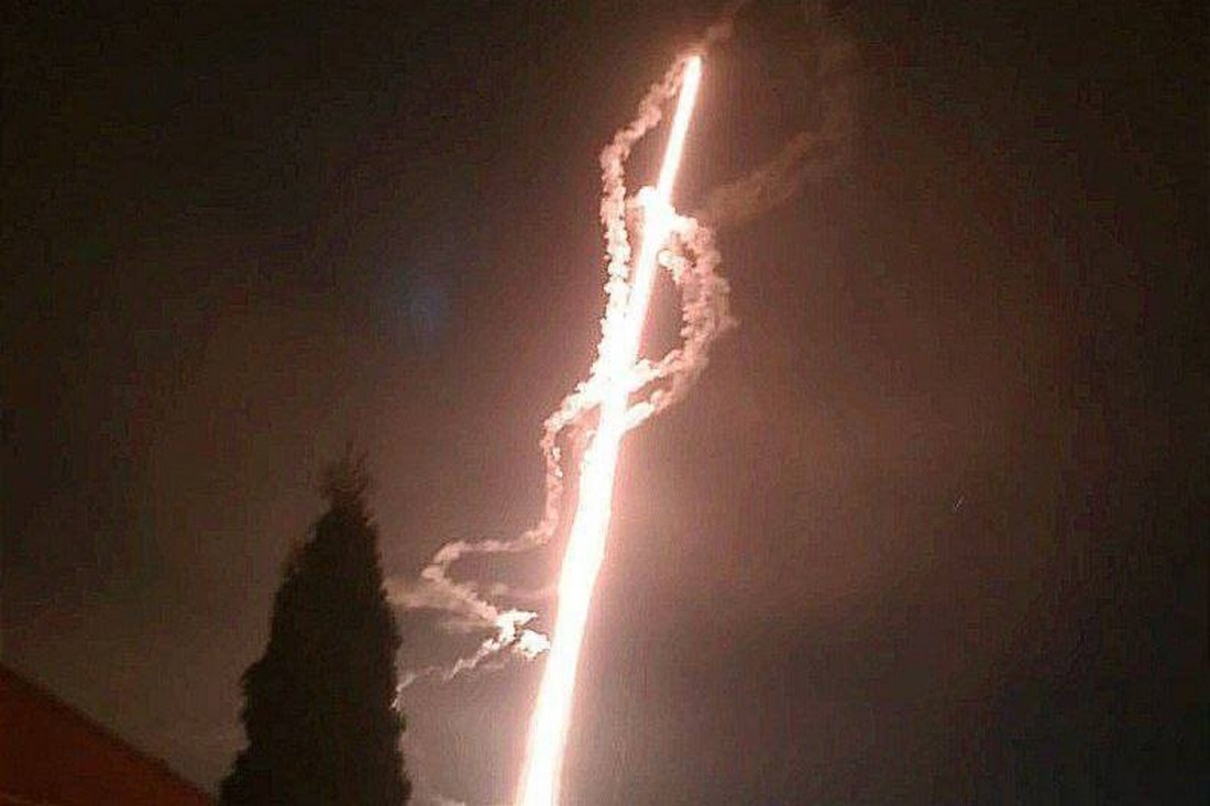 У Дніпрі уламки ракети поранили жінку, ворог обстріляв Нікополь і Марганецьку громаду