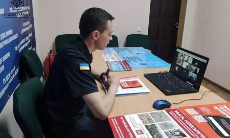 У Нікополі надзвичайники під час онлайн-уроку дізнались, чи дотримуються учні правил безпеки