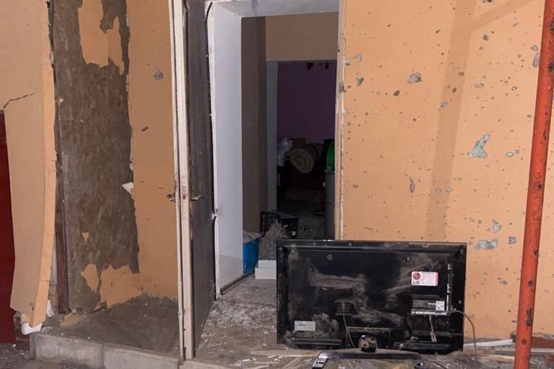 Поліція показала фото наслідків обстрілів Нікополя і Марганецької громади