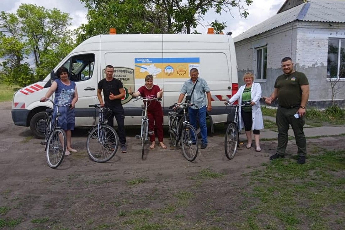 Мешканці Нововоронцовщини отримали 28 велосипедів від благодійників (фото)