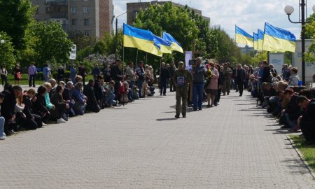 У Покрові сьогодні провели в останню путь полеглого Захисника України (фото)