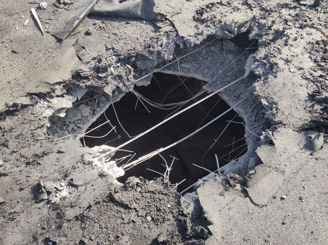 In Nikopol, three adults and a child were injured, and heavy destruction and fire were caused by shelling on May 15.