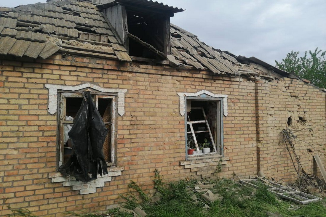 16 травня ворог обстріляв дві громади Нікопольщини з артилерії і дрону: є руйнування