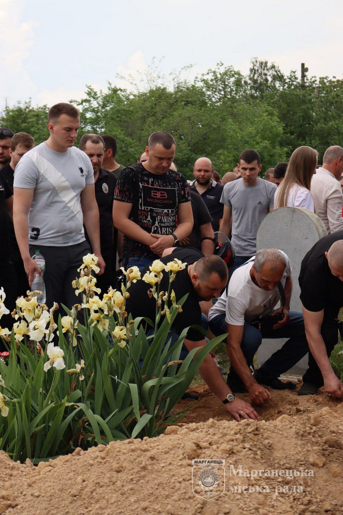 У Марганці 25 травня провели в останню путь полеглого Героя (фото)