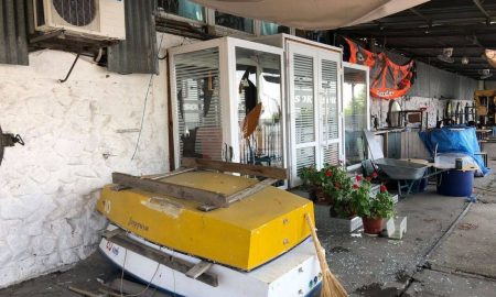 У Нікополі ворожі снаряди пошкодили спортивно-оздоровчий комплекс і будинок