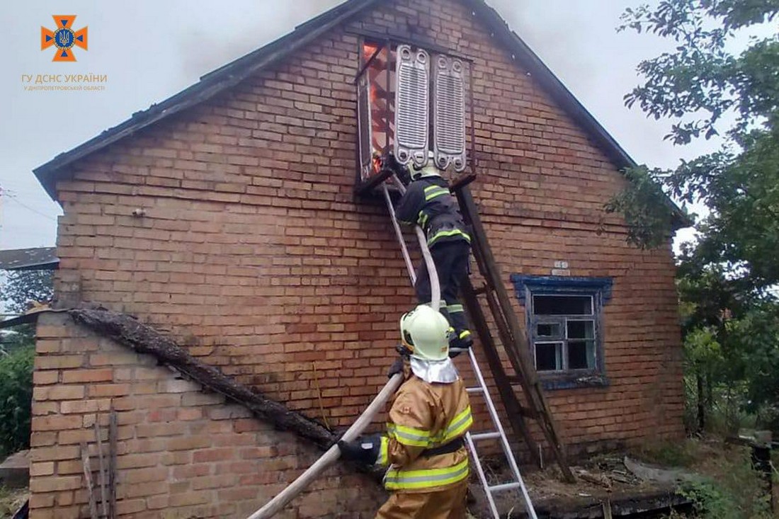 На Нікопольщині під час ліквідації пожежі виявили тіло жінки