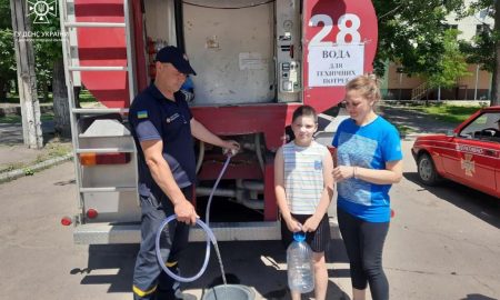 На Нікопольщині рятувальники організовують підвоз води місцевому населенню
