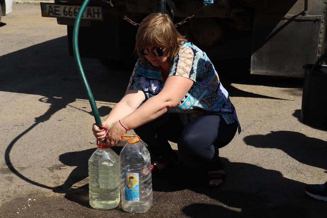 В Покрові сьогодні почали роздавати воду: що відомо