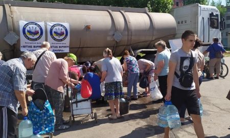 Мешканці Покрова сьогодні можуть набрати питну воду з цистерни: адреса (фото)