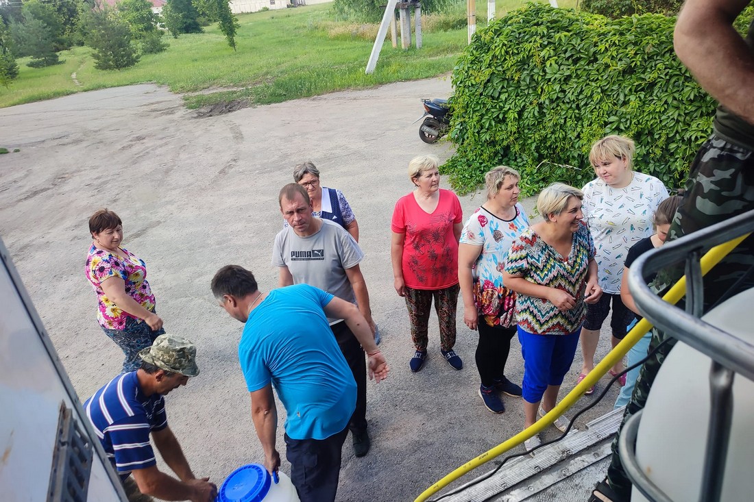 Межівська громада передала