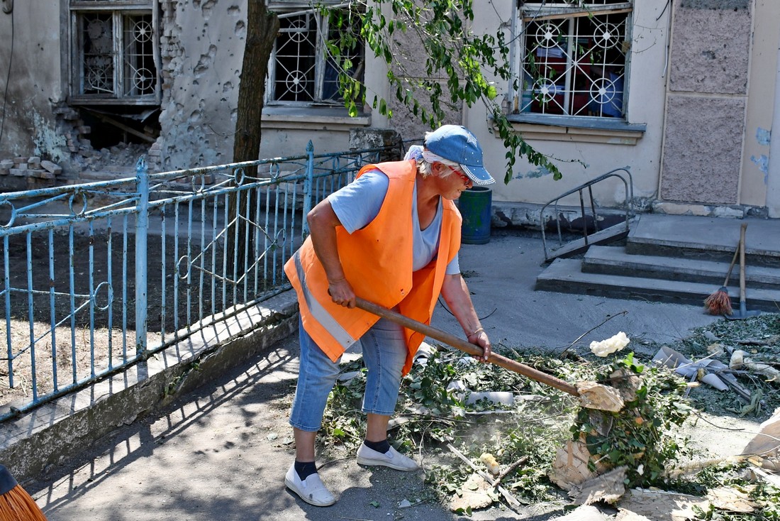 У Нікополі оперативно усували наслідки ворожого обстрілу 20 червня (ФОТО)