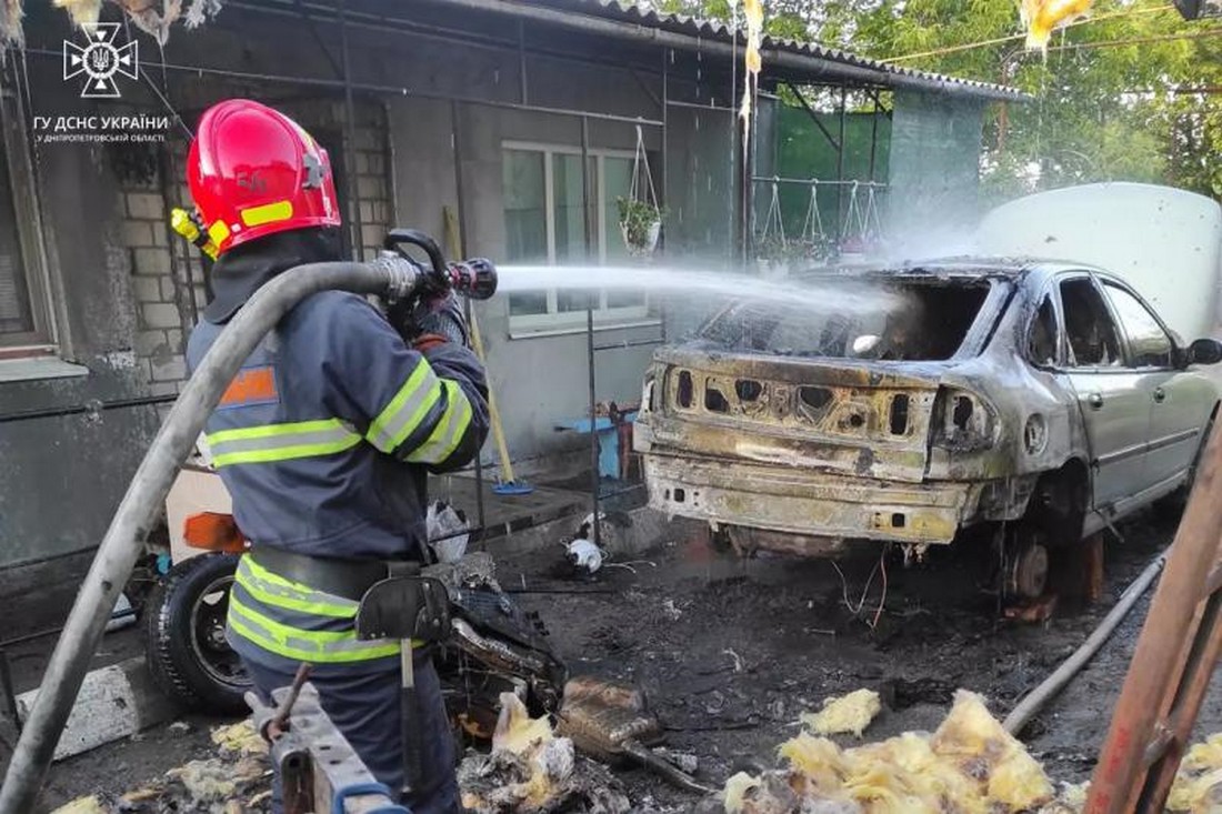 На Нікопольщині згорів автомобіль