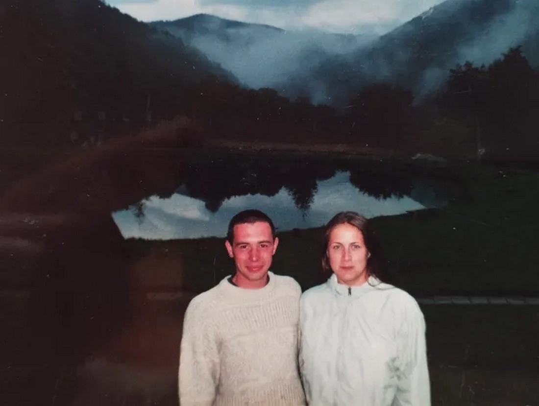 Світлана з чоловіком Русланом у горах – 6 річниця весілля. Фото з архіву родини