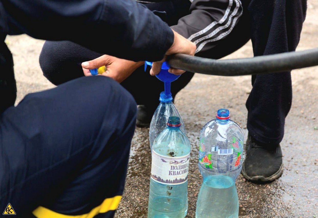 Нікополь отримає ще 15 водовозів від шести областей України