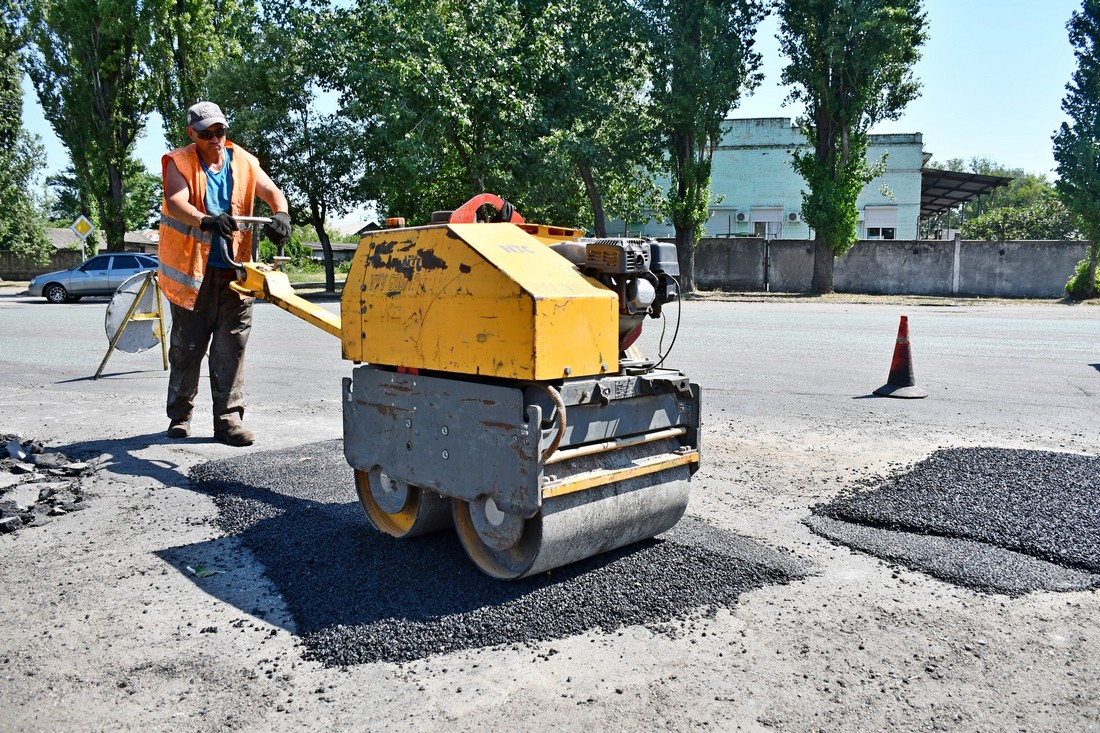 У Нікополі вважають, що цивілізоване місто має бути чистим: комунальники щодня в строю