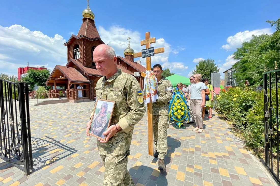 У Нікополі 5 липня провели в останню путь двох Героїв (фото)