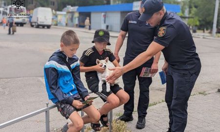 У Нікополі після атак можна натрапити на нерозірвані артилерійські снаряди і уламки - ДСНС