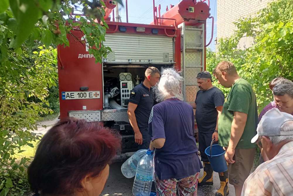 у Томаківську громаду