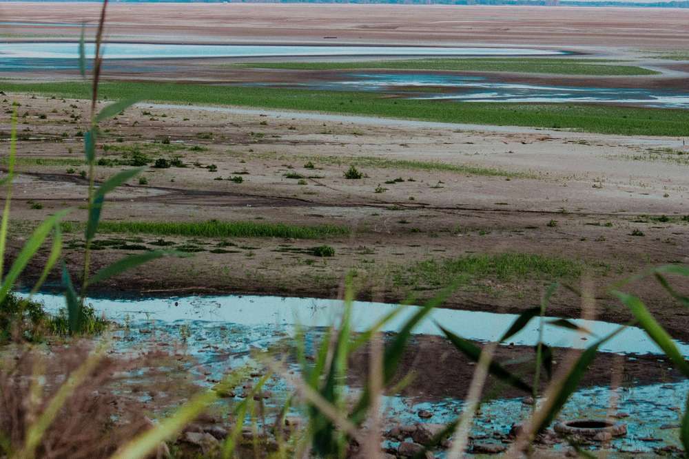 Нові краєвиди Нікополя без Каховського водосховища показав місцевий фотограф