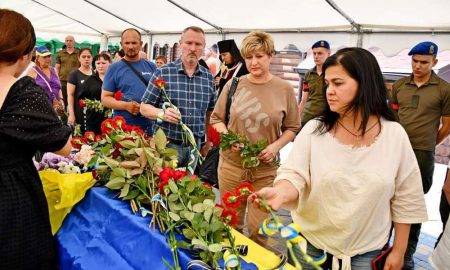 Нікополь провів