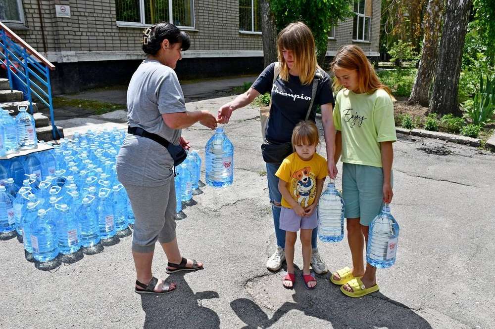 У Нікополі з 31 липня припиняється видача бутильованої питної води