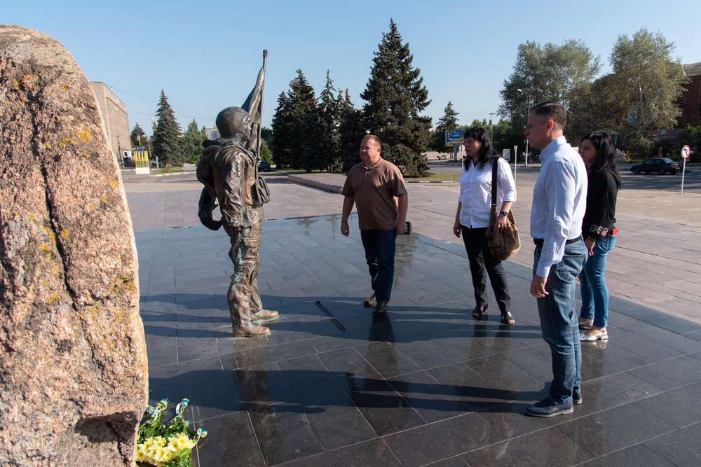 У Нікополі 24 серпня вшанували пам’ять усіх полеглих за Україну (фото)