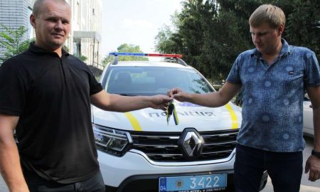 Для Томаківського відділу поліції придбали новий Renault Duster (фото)