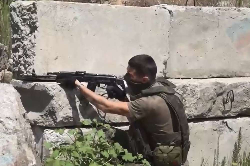 «Бігають як мавпи з гранатою і стріляють»: окупанти влаштували військові навчання на ЗАЕС (відео)