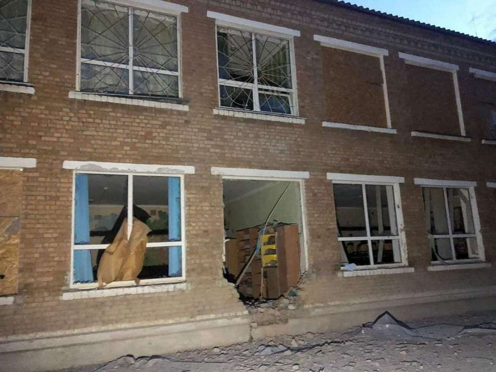 Боляче: ось так виглядає школа на Нікопольщині після удару армії рф (відео)