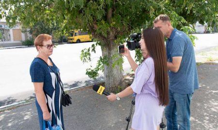 «Більшість кажуть, що не збираються їхати з міста»: Нікополь відвідали журналісти і поспілкувалися з мешканцями