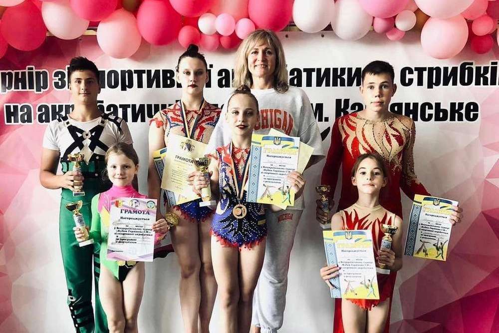 Юні акробати Покрова – призери Чемпіонату області