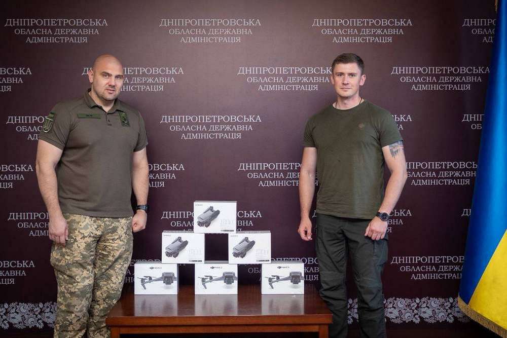 Виробники м’яса птиці з Дніпропетровщини передали для фронту дрони Mavic-3